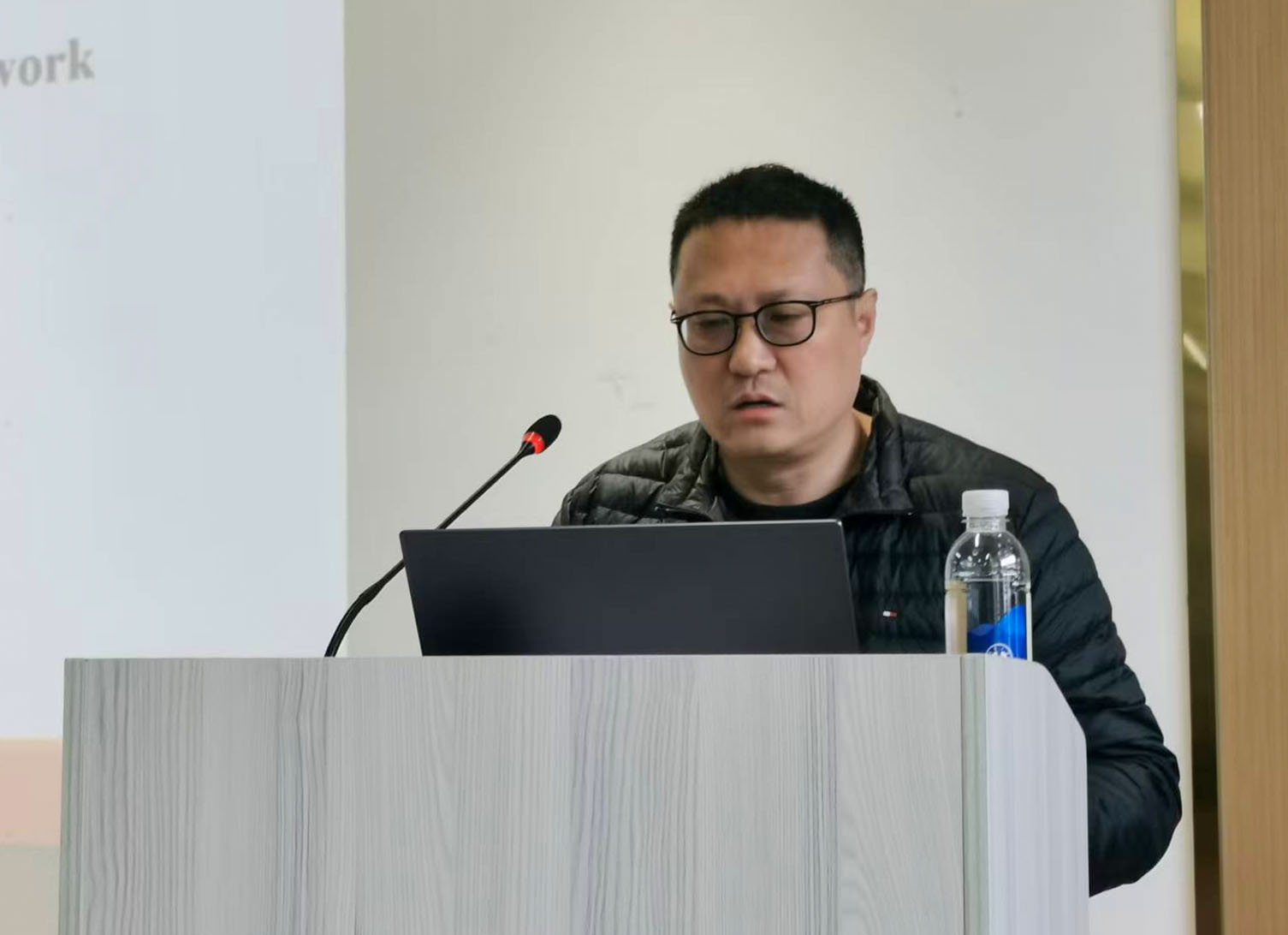 9d479fd0b438b0fb35ed748f964e987